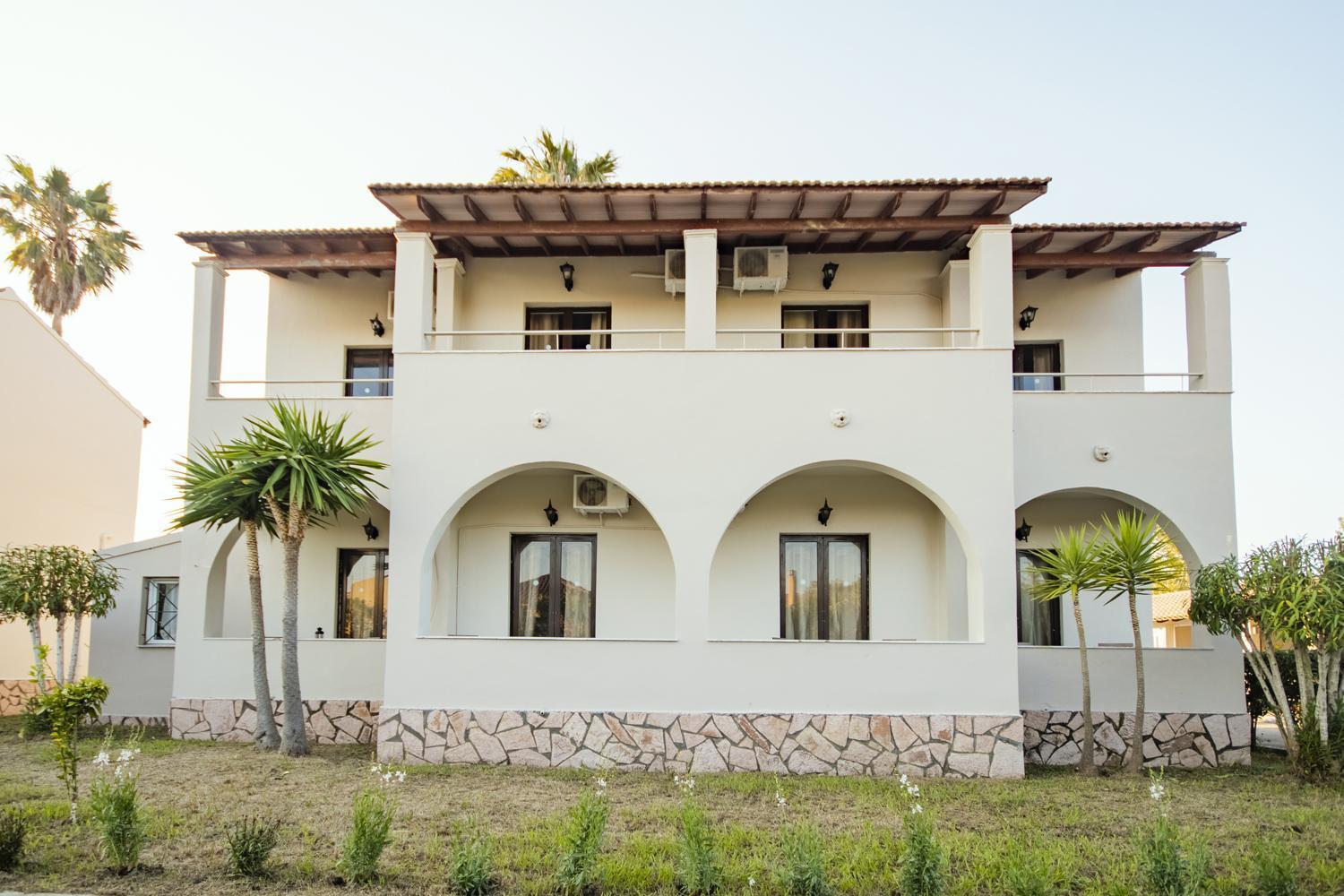 Parakladi Seaside Retreat Apartamento Lefkímmi Exterior foto